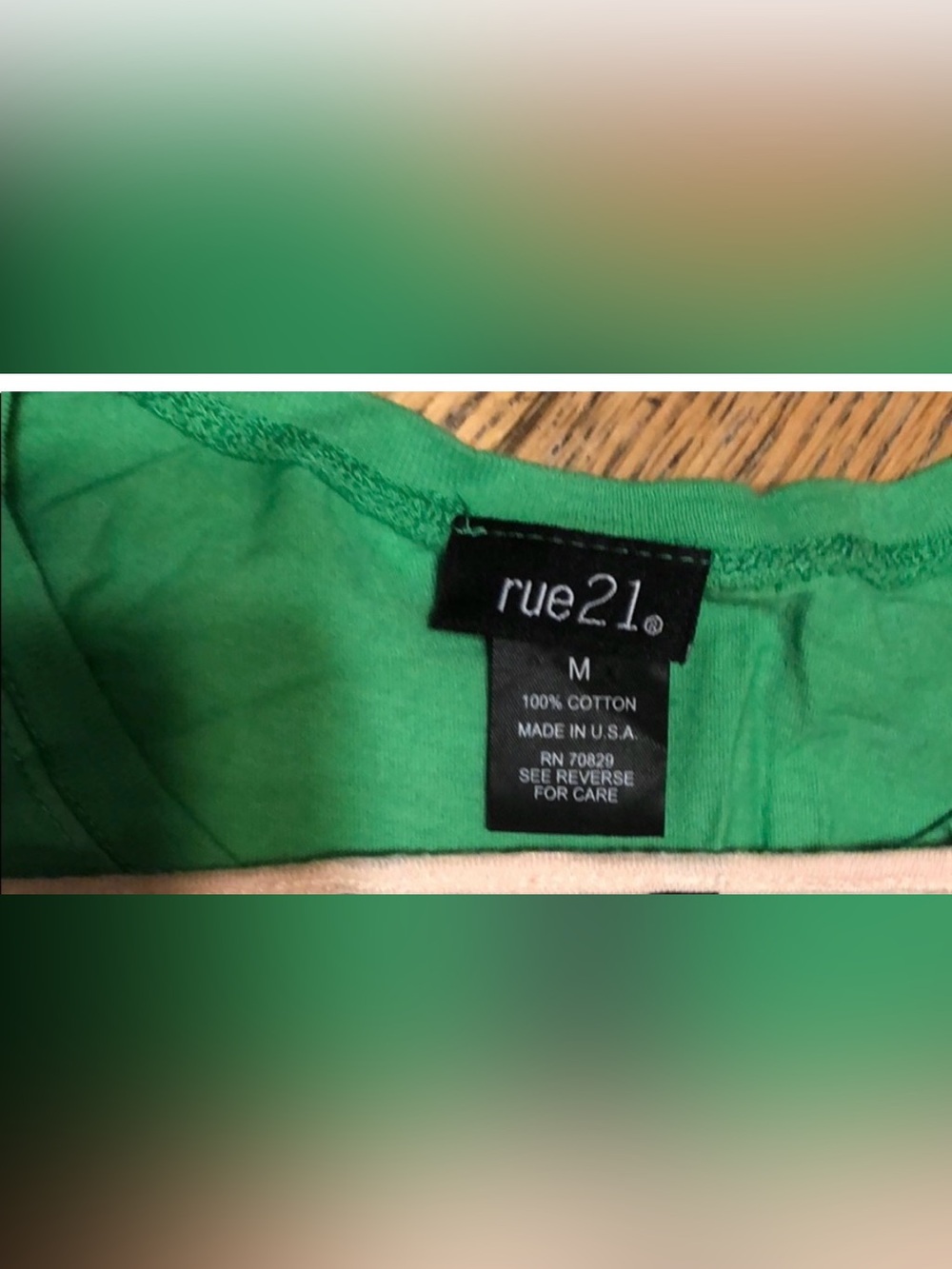 Rue 21 Green Graphic T-shirt. Sz M - Picture 2 of 2